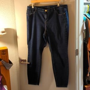Women's 20 regular dark blue wash  skinny jeans Lane Bryant